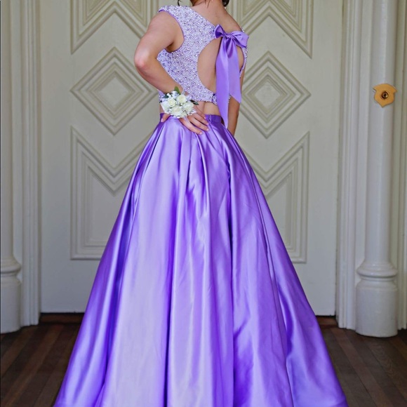 Sherri Hill Size 2 Purple Prom / Formal Two Piece Dress with POCKETS! - Picture 3 of 8